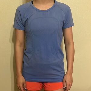 Lulu lemon size2 has discoloration on it